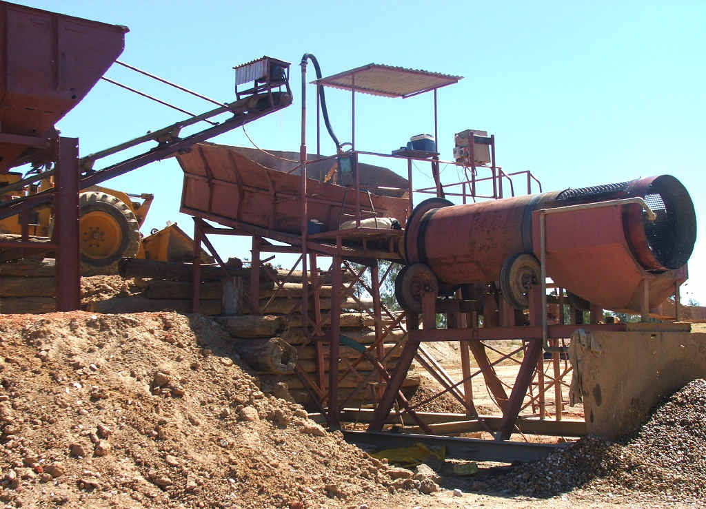 NEW JEWEL: Richlands Resources has paid $1.8 million for a sapphire mine at the Gemfields hoping to reap rewards from high-grade fancy stones. NEW JEWEL: Richlands Resources has paid $1.8 million for a sapphire mine at the Gemfields hoping to reap rewards from high-grade fancy stones.